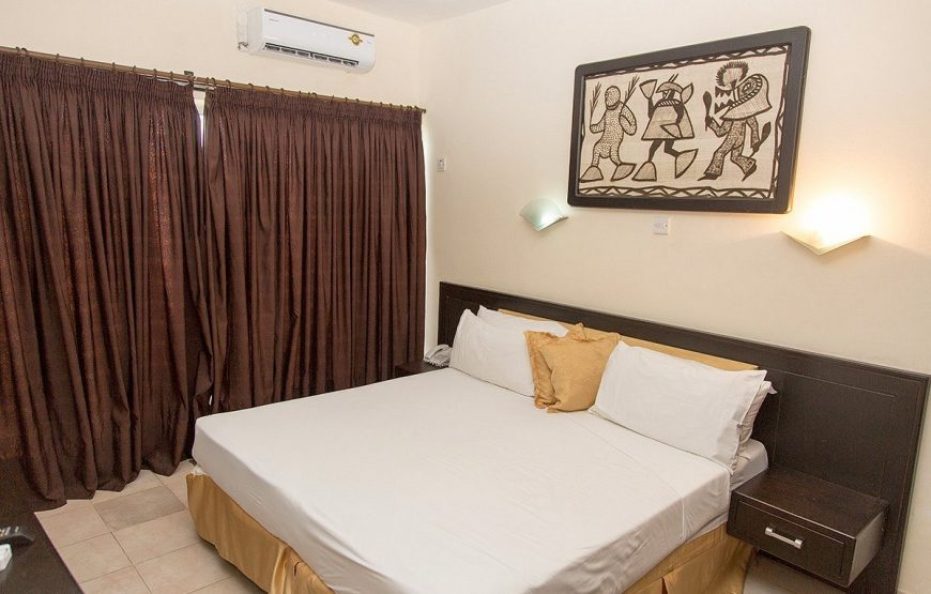 Sierra Light House Hotel