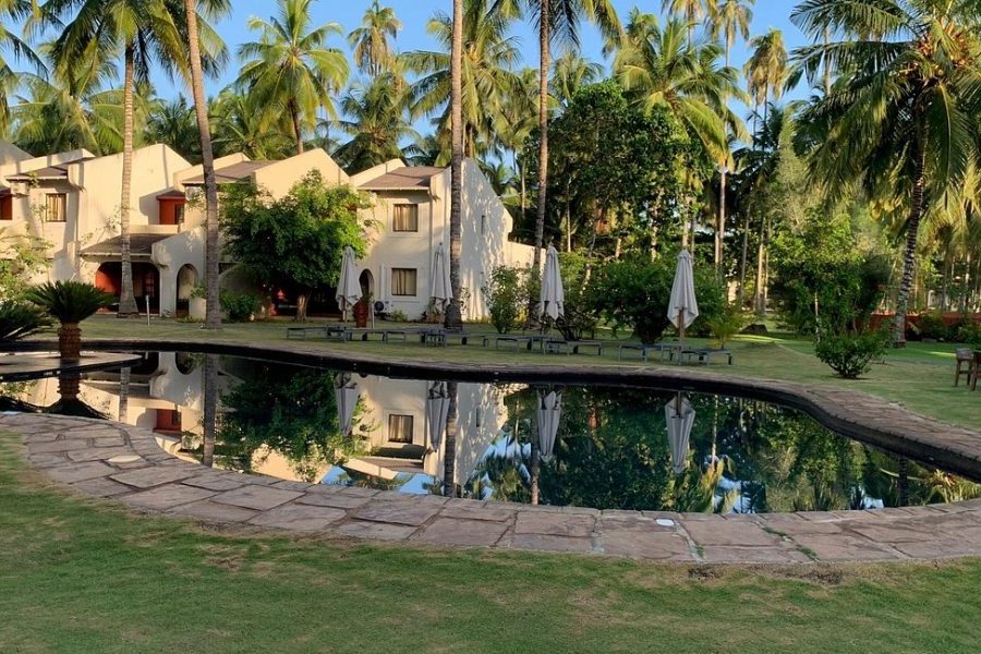 Omali Lodge Luxury Hotel